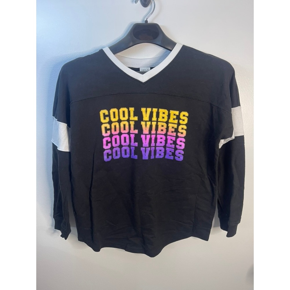 Freeze‎ Cool Vibes Graphic V-Neck Sweatshirt Black White Varsity Stripe Large
